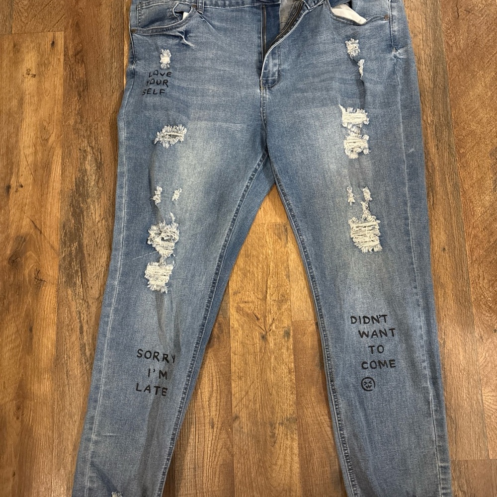Sz 23/24 VIP Stretch Distressed 1 Button Zip Jeans W/  Sayings “love Your Life”